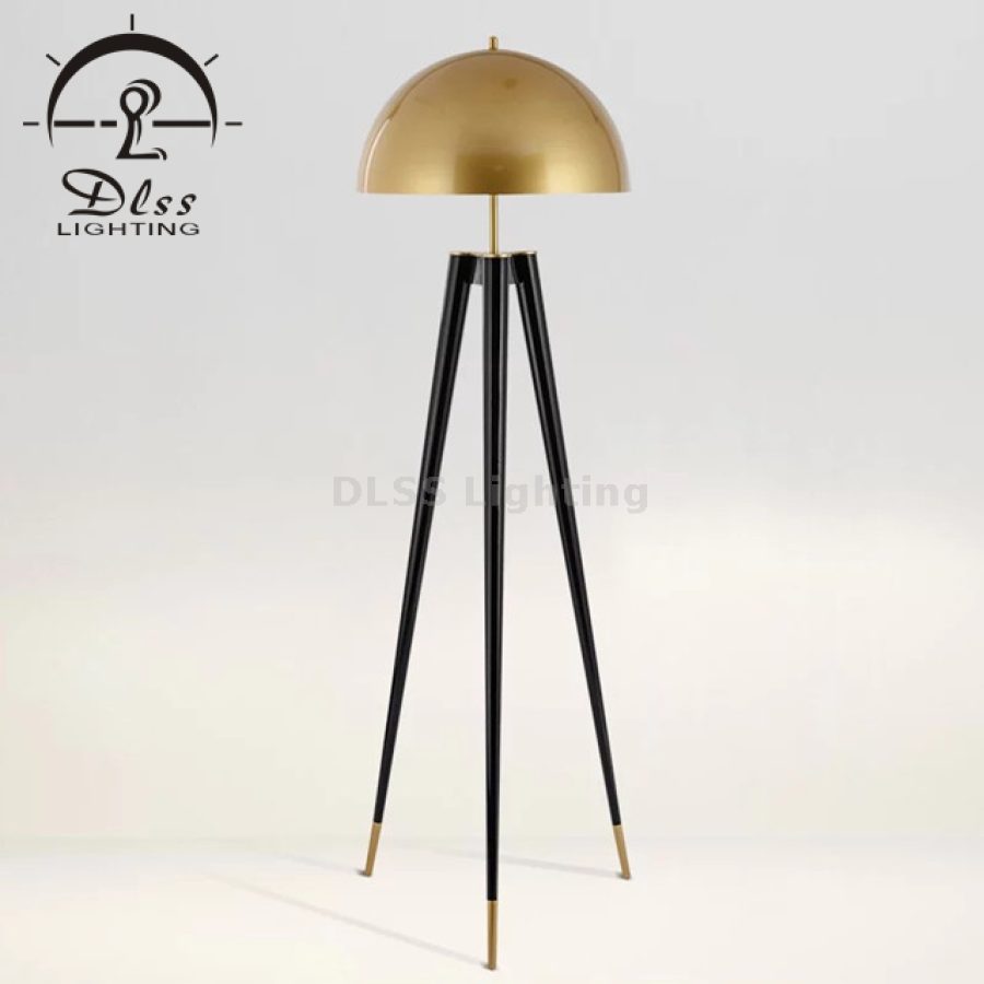 Lampă de podea pe trepied, abajur dome auriu, 9313F