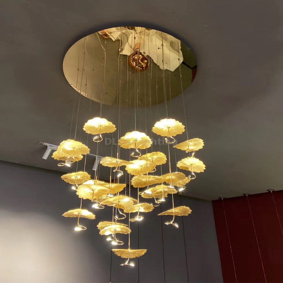Candelabru LED cu frunze aurii, montaj plafon, tavan înalt