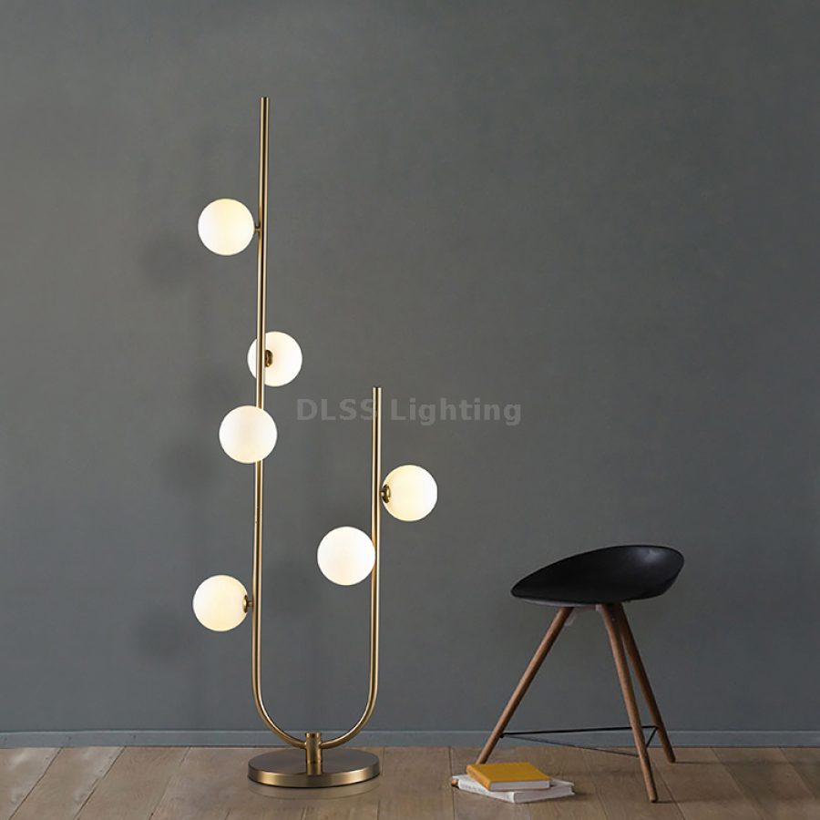 Lampadar LED de calitate, design modern