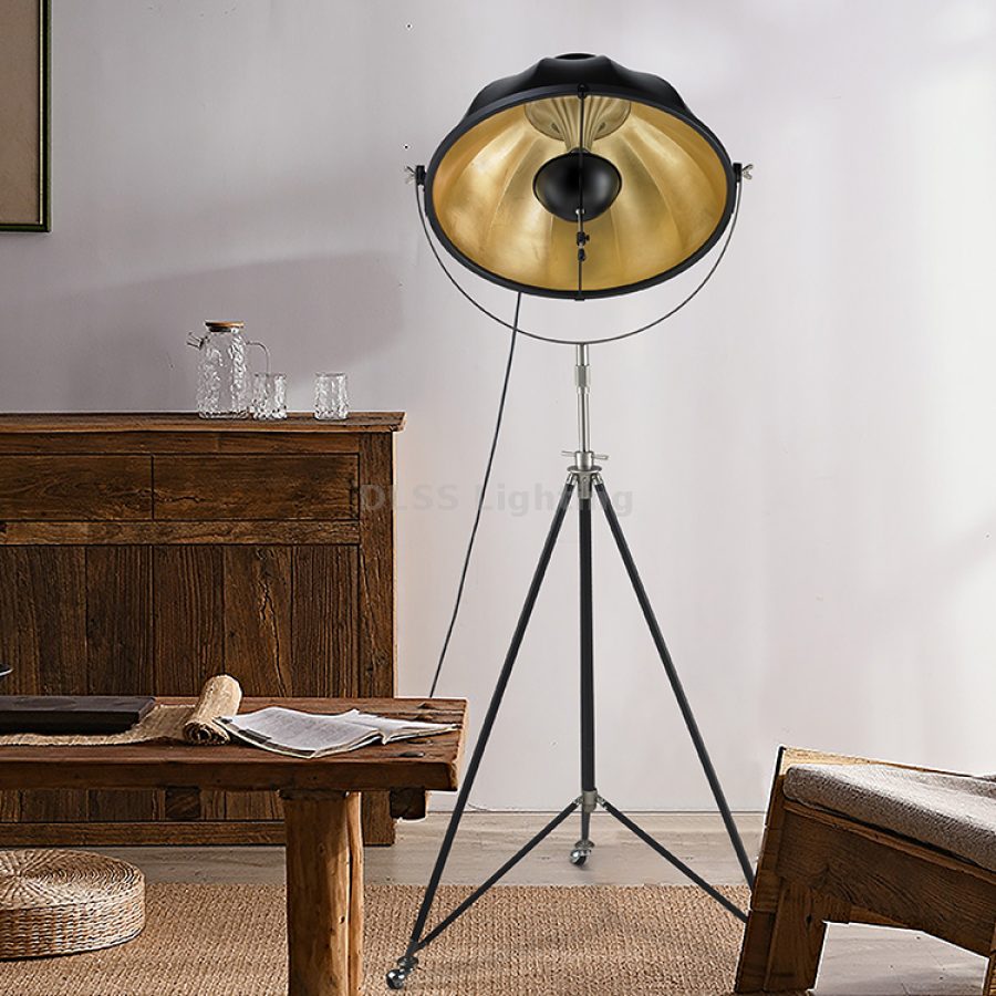 Lampadar LED negru-argintiu
