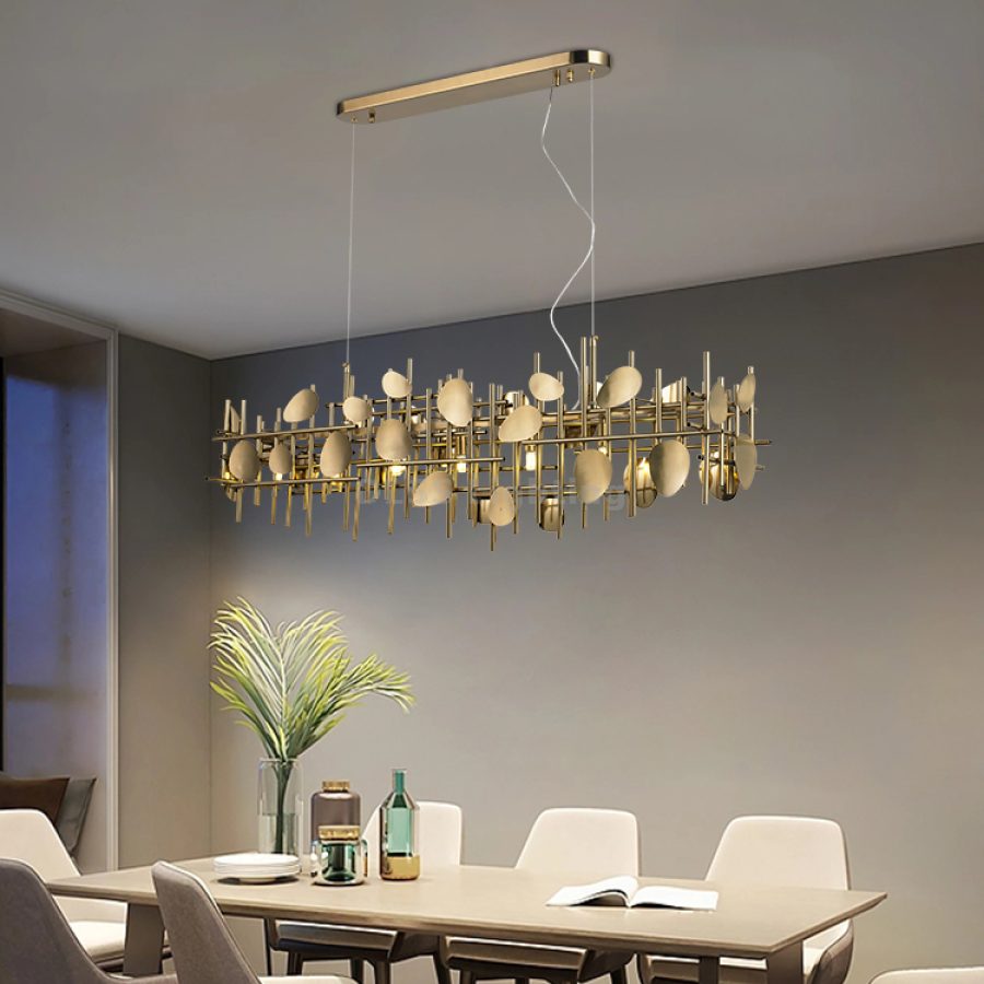 Candelabru suspendat din fier, design simplu