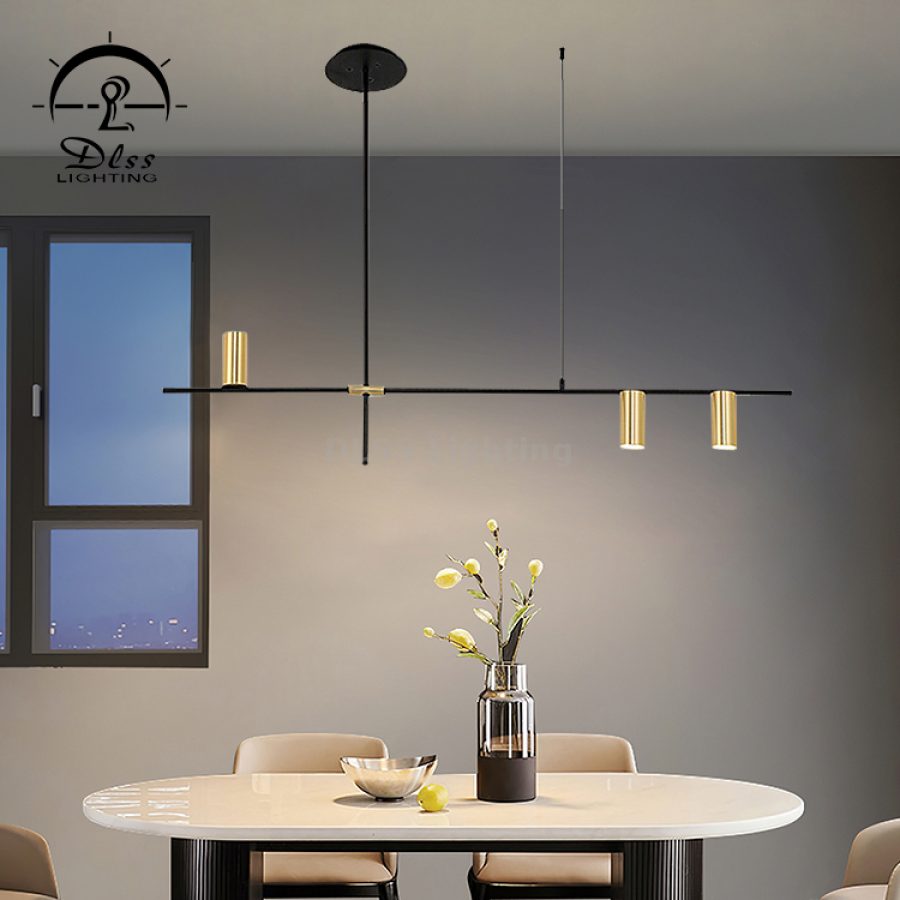 Candelabru suspendat din fier auriu
