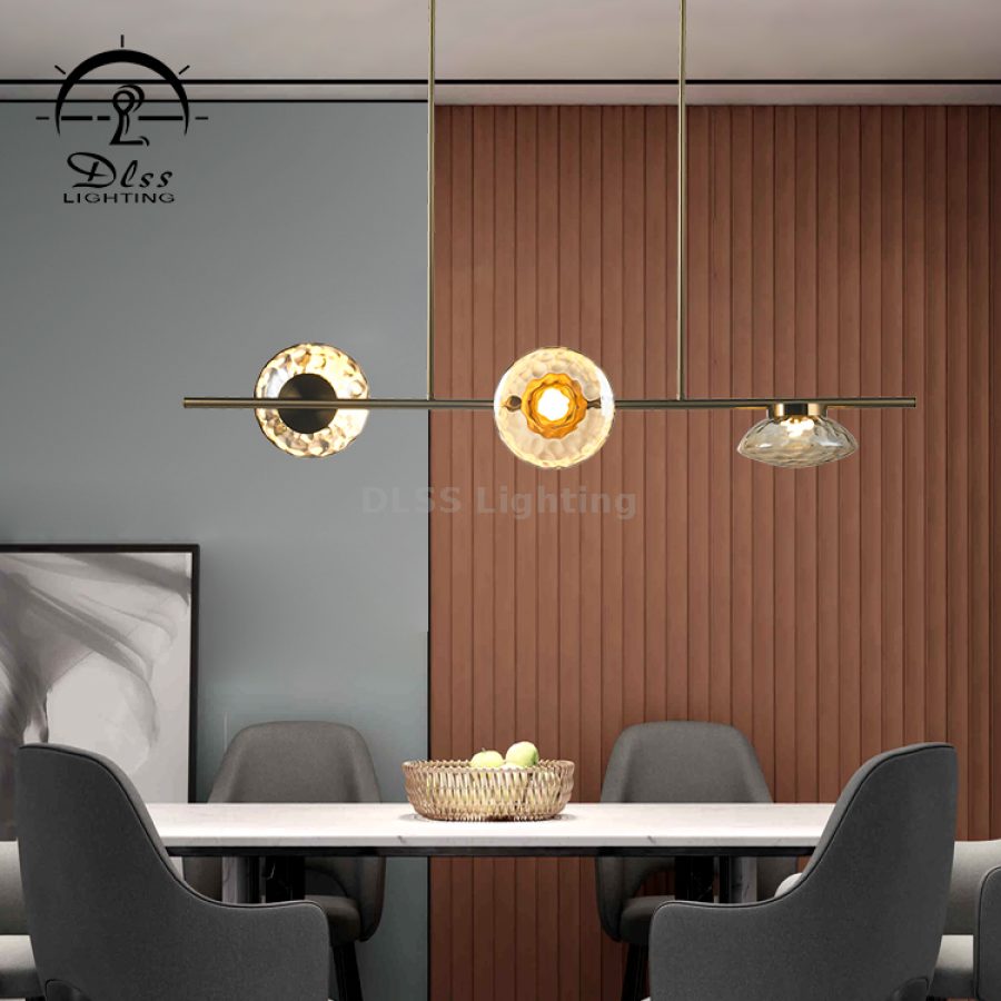 Candelabru din fier și sticlă, pentru living