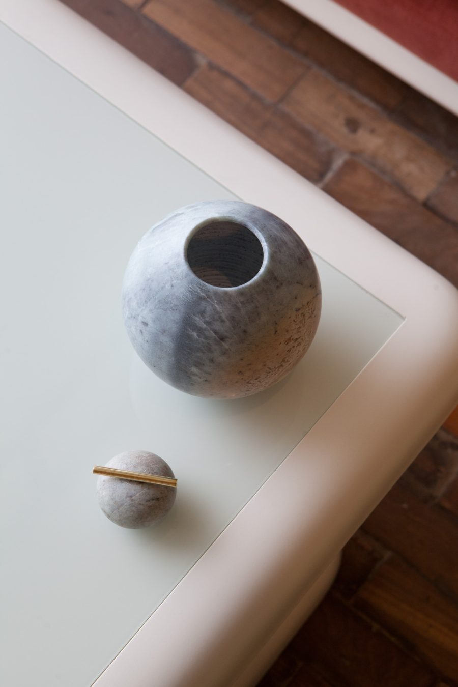 AOI Vase O